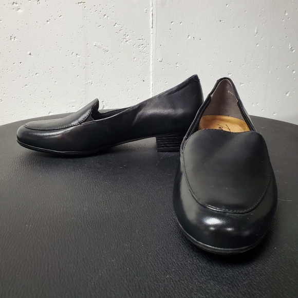 Trotters Women's Black Leather Loafers NWOT Sz 6.5 - Picture 4 of 11